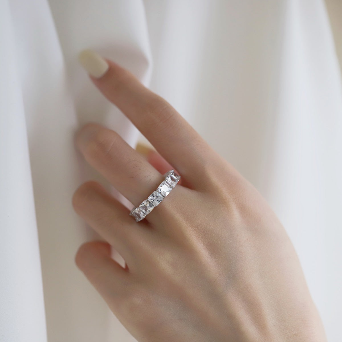 [HOT]Elegant Princess Cut Tennis Ring
