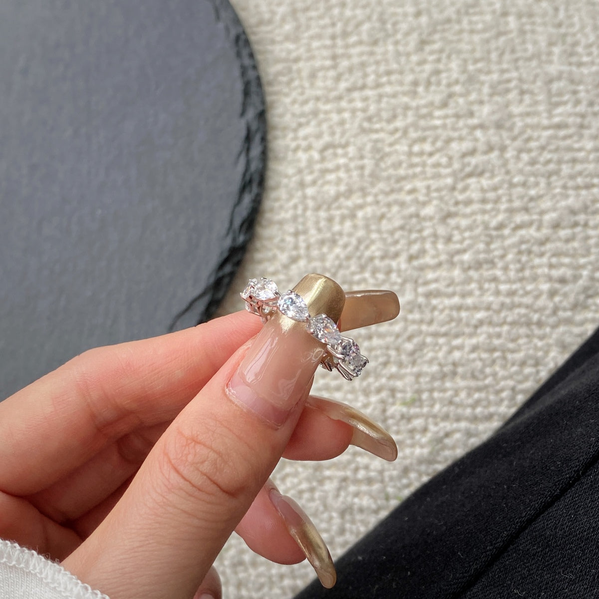 [HOT]Exquisite Pear Cut Tennis Ring