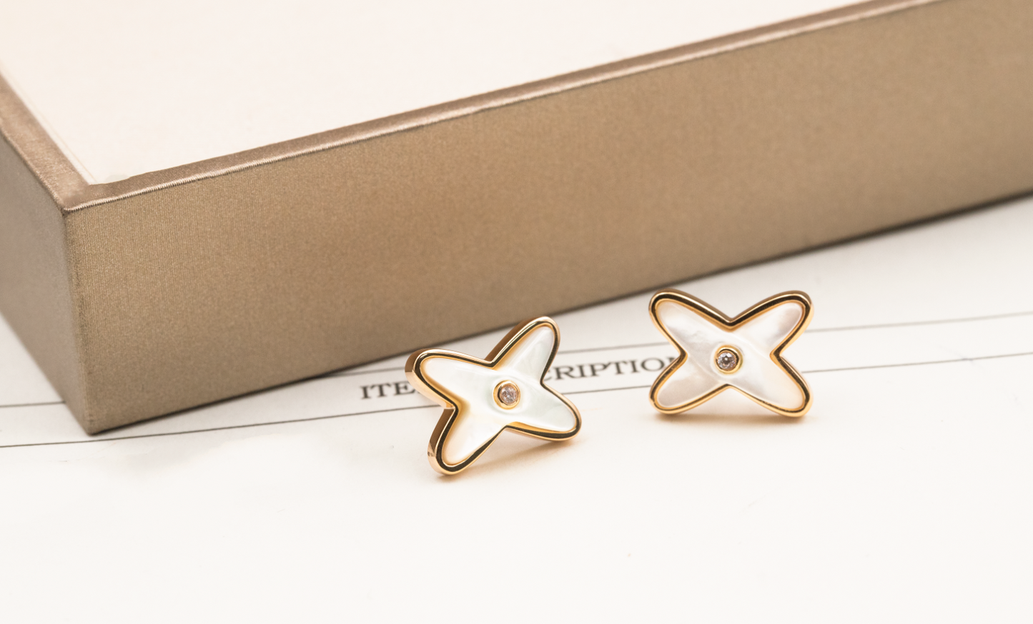 DIANA JEUX DE WHITE MOP ROSE GOLD DIAMOND EARRINGS