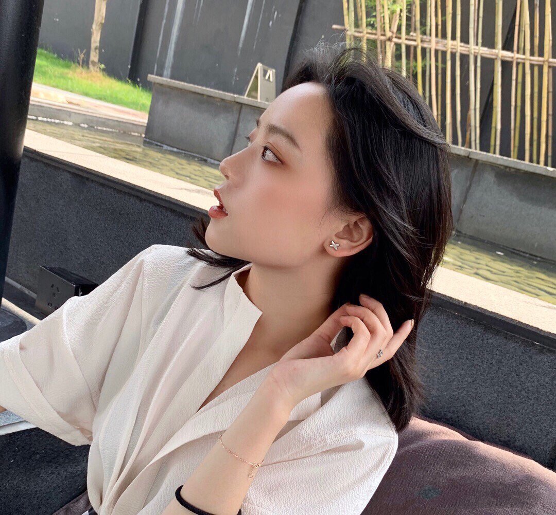 DIANA JEUX DE WHITE MOP PINK GOLD DIAMOND EARRINGS