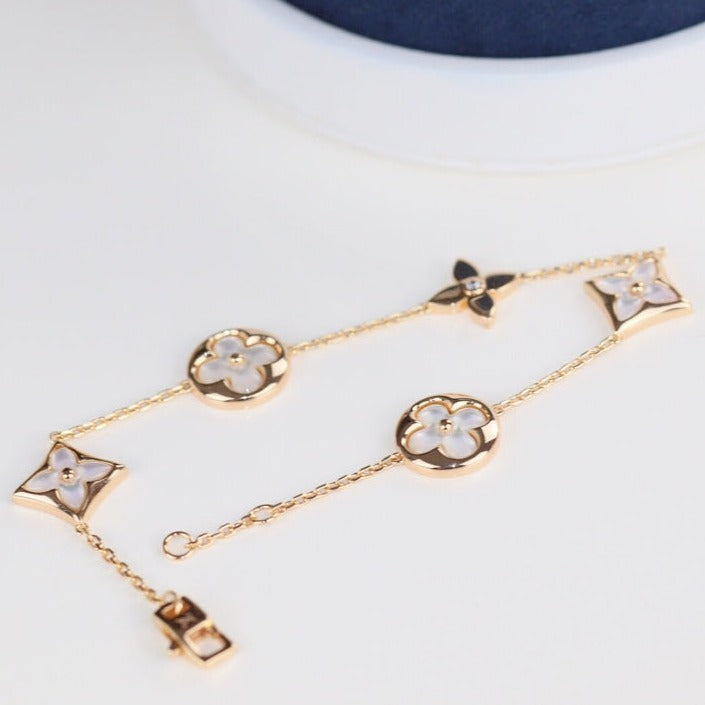 DIANA LEAF CLOVER BRACELET