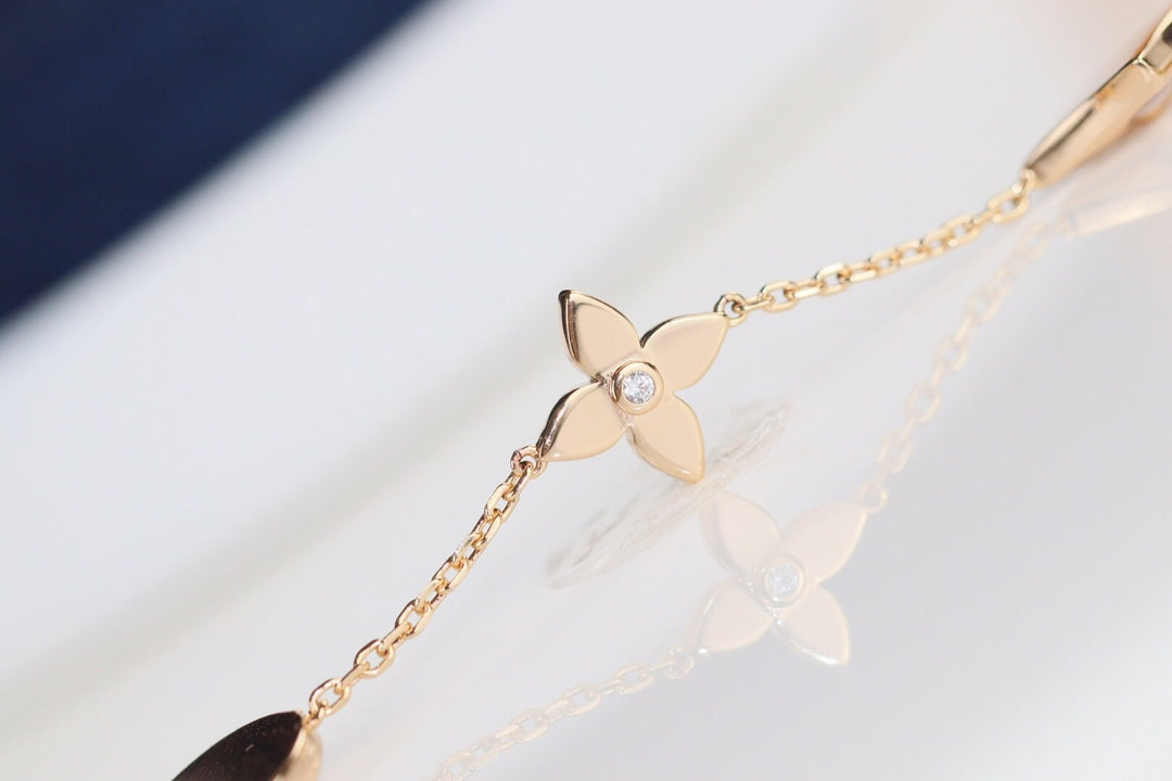 DIANA LEAF CLOVER BRACELET