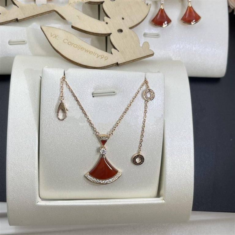DIANA DREAM NECKLACE CARNELIAN DIAMOND