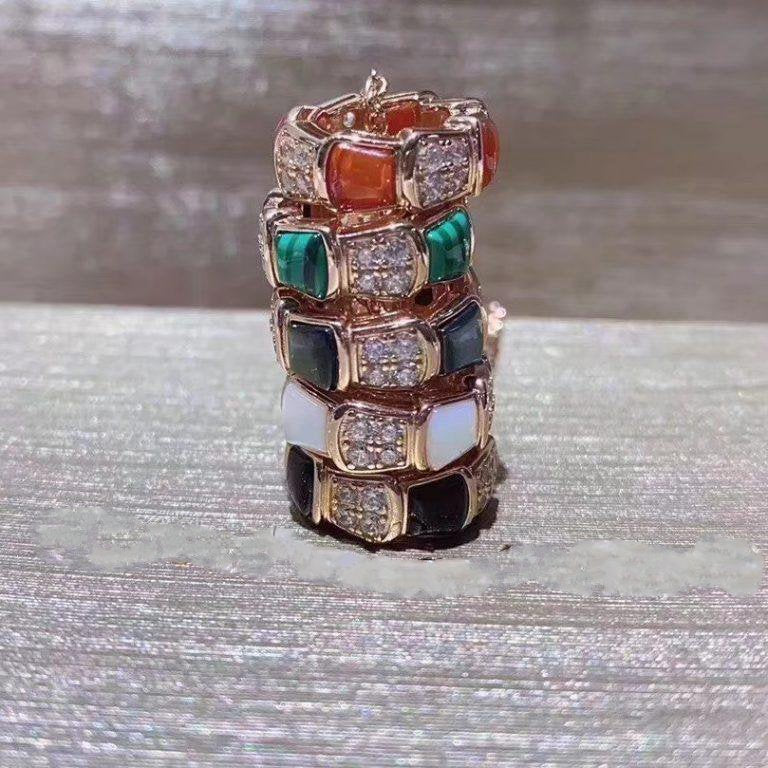 DIANA SERPENTI PEDANT DIAMOND NECKLACE