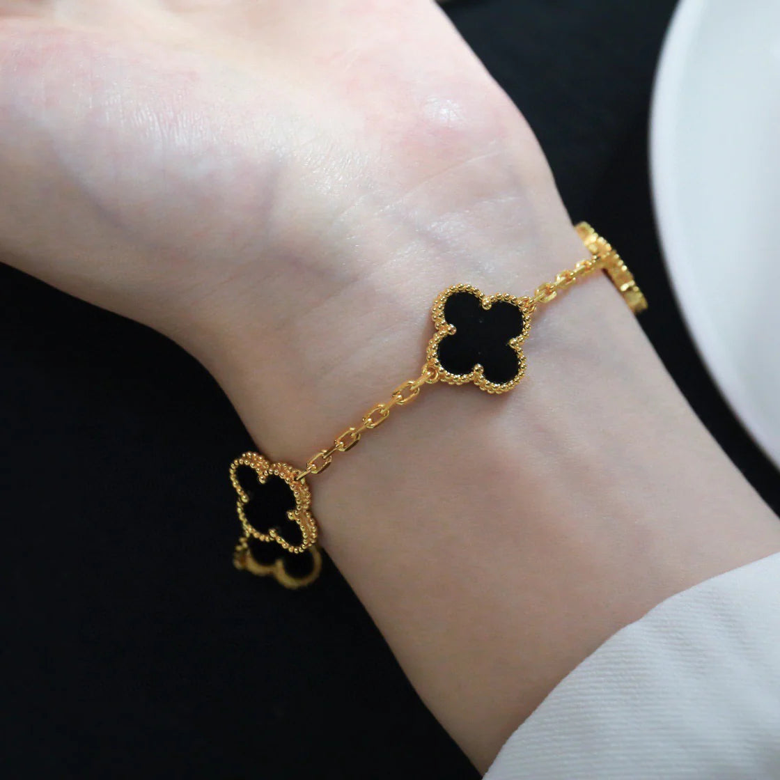 DIANA CLOVER  5 MOTIFS BLACK ONYX BRACELET