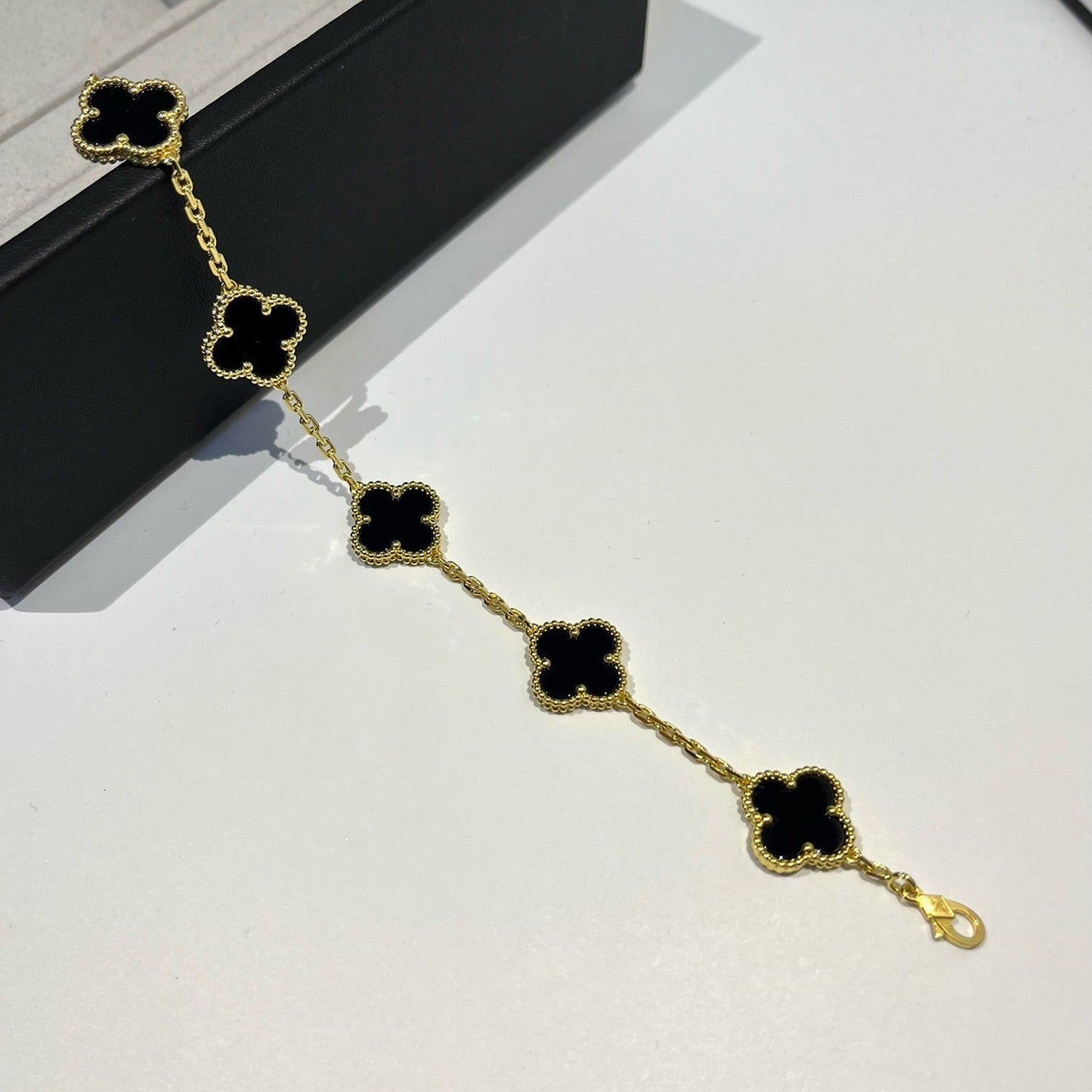 DIANA CLOVER  5 MOTIFS BLACK ONYX BRACELET