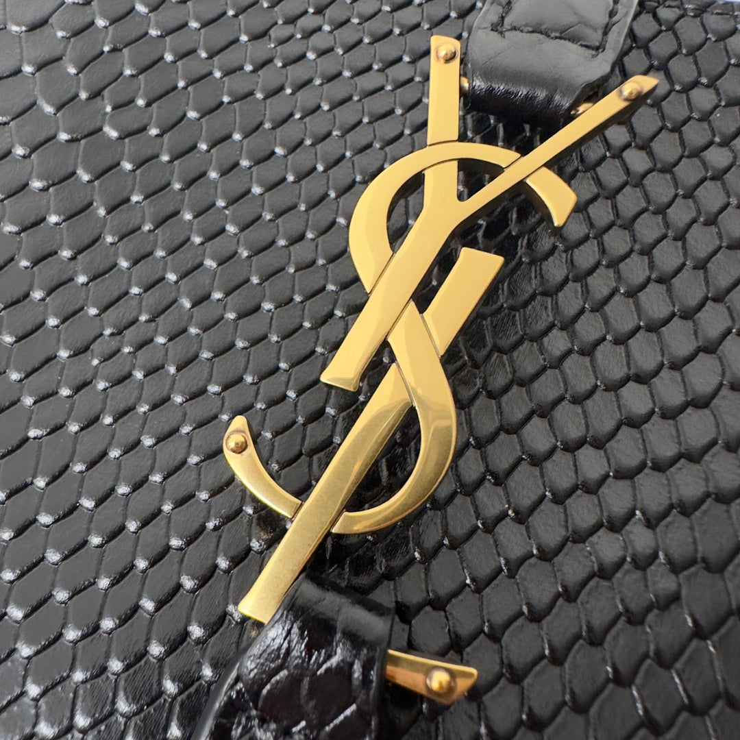 Le 5 a 7 24 Snake Black Lambskin Ghw