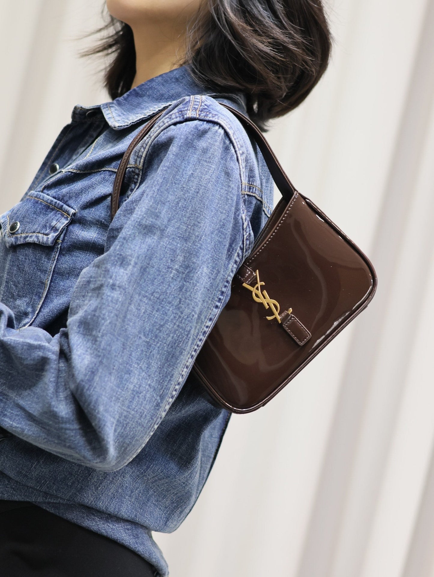 Le 5 a 7 19cm dark brown patent calfskin