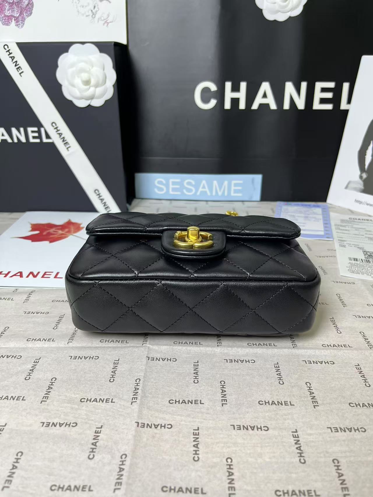 25C Mini Flap 19cm Black Lambskin Gold Heart Hardware