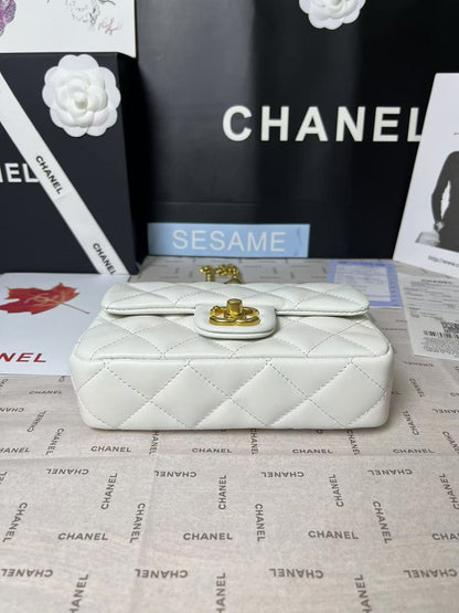 25C Mini Flap 19cm White Lambskin Gold Heart Hardware