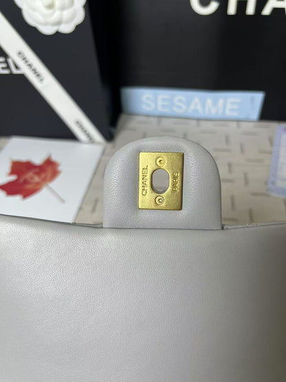 25C Mini Flap 19cm Grey Lambskin Gold Heart Hardware