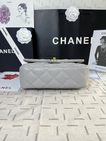 25C Mini Flap 24cm Grey Lambskin Gold Heart Hardware