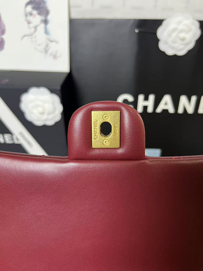 25C Mini Flap 24cm Burgundy Lambskin Gold Heart Hardware