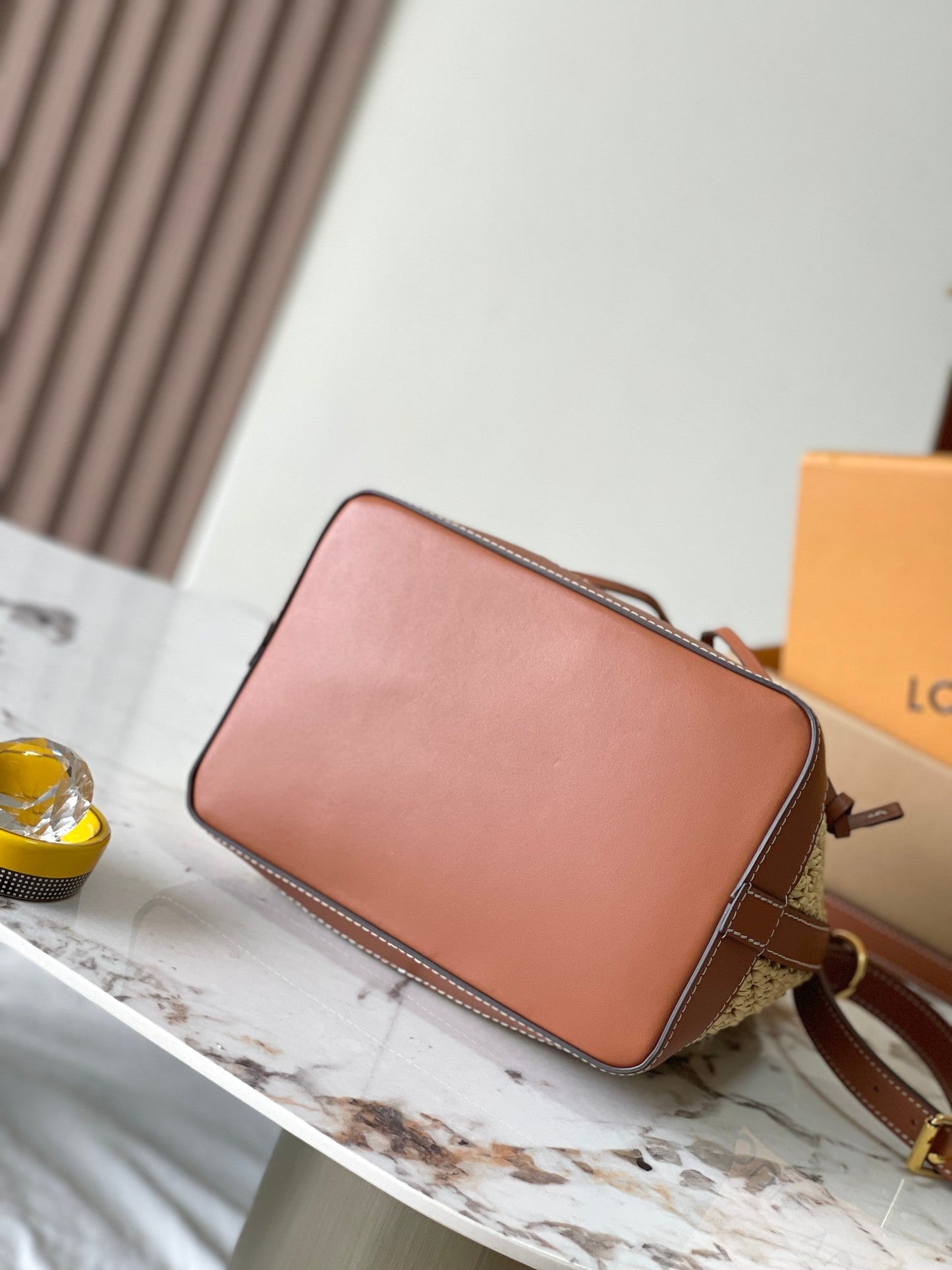 NO¨¦ PURSE 24 IN BEIGE CROCHETED RAFFIA AND BROWN CALFSKIN TRIM