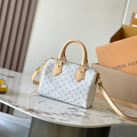 SPEEDY BANDOULI¨¨RE 20 IN WHITE MONOGRAM JACQUARD AND BEIGE CALFSKIN TRIM