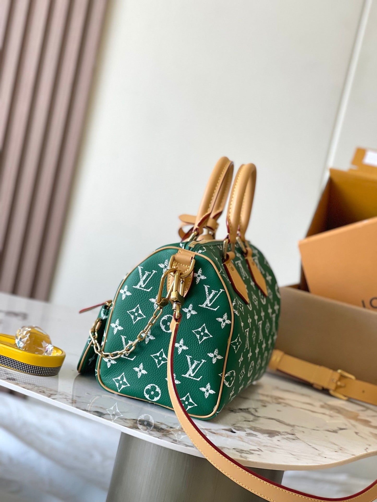 SPEEDY P9 BANDOULI¨¨RE 25 IN GREEN MONOGRAM CANVAS GOLD HARDWARE