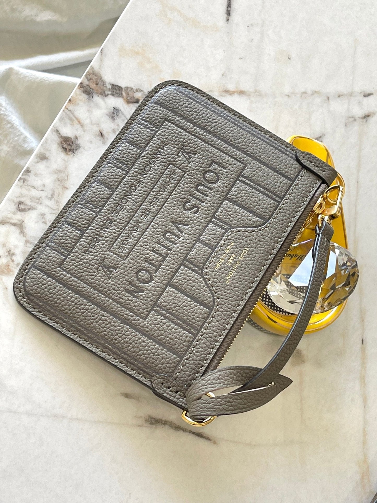 NEVERFULL BANDOULI¨¨RE INSIDE OUT BB 24 IN BROWN MONOGRAM CANVAS AND GRAY CALFSKIN