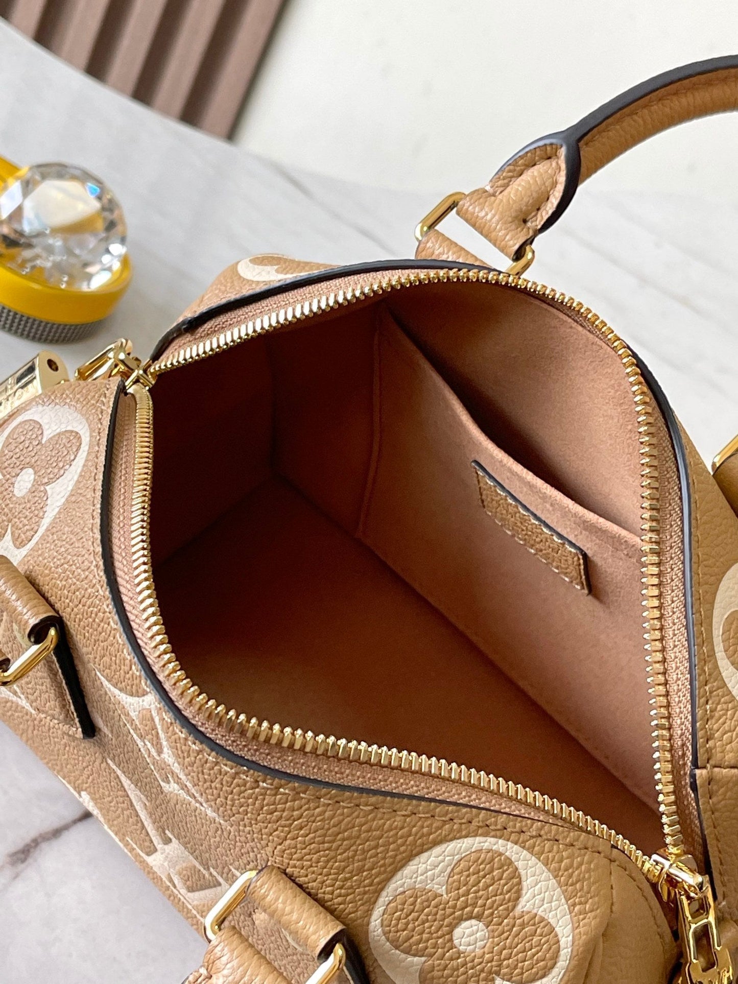 SPEEDY BANDOULI¨¨RE 20 IN MILK TEA MONOGRAM EMPREINTE LEATHER