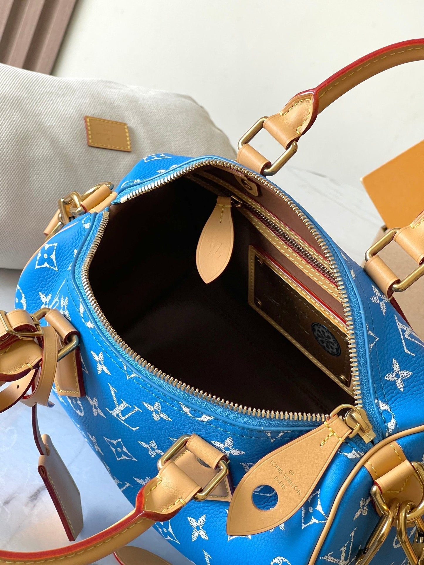 SPEEDY P9 BANDOULI¨¨RE 25 IN BLUE MONOGRAM CANVAS GOLD HARDWARE