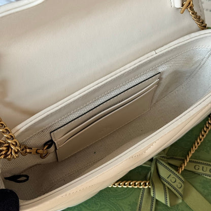 gg marmont 21cm white calfskin double g stud gold hardware