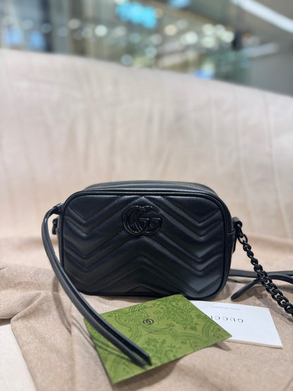 GG MINI 18 MARMONT MATELASS¨¦ SHOULDER BAG BLACK CALFSKIN