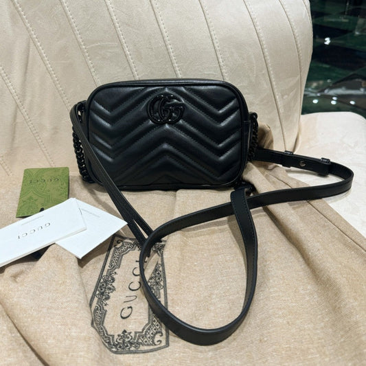GG MINI 18 MARMONT MATELASS¨¦ SHOULDER BAG BLACK CALFSKIN