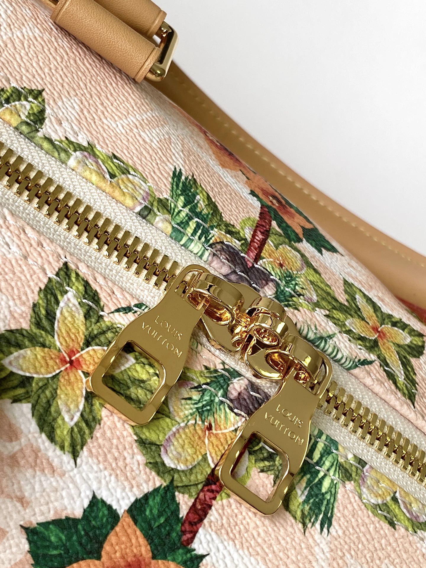 KEEPALL BANDOULI¨¨RE 50 IN SAND TROPICAL MOTIFS MONOGRAM SURFIN CANVAS