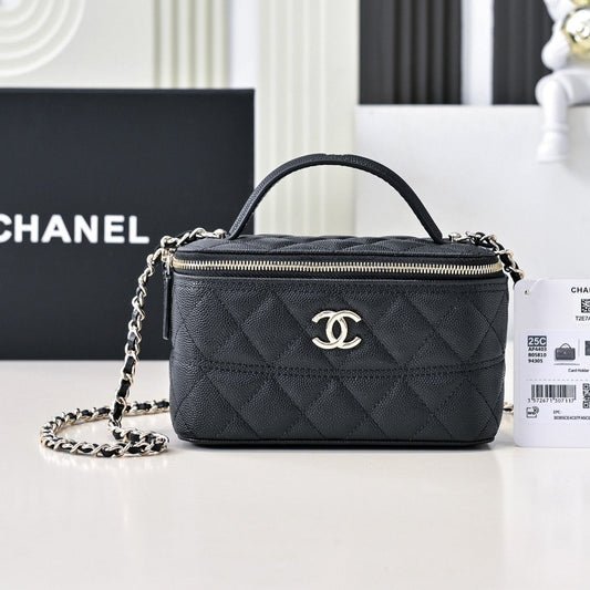 CC 25C Vanity Top Handle 17cm Black Grained Calfskin Light Gold Hardware