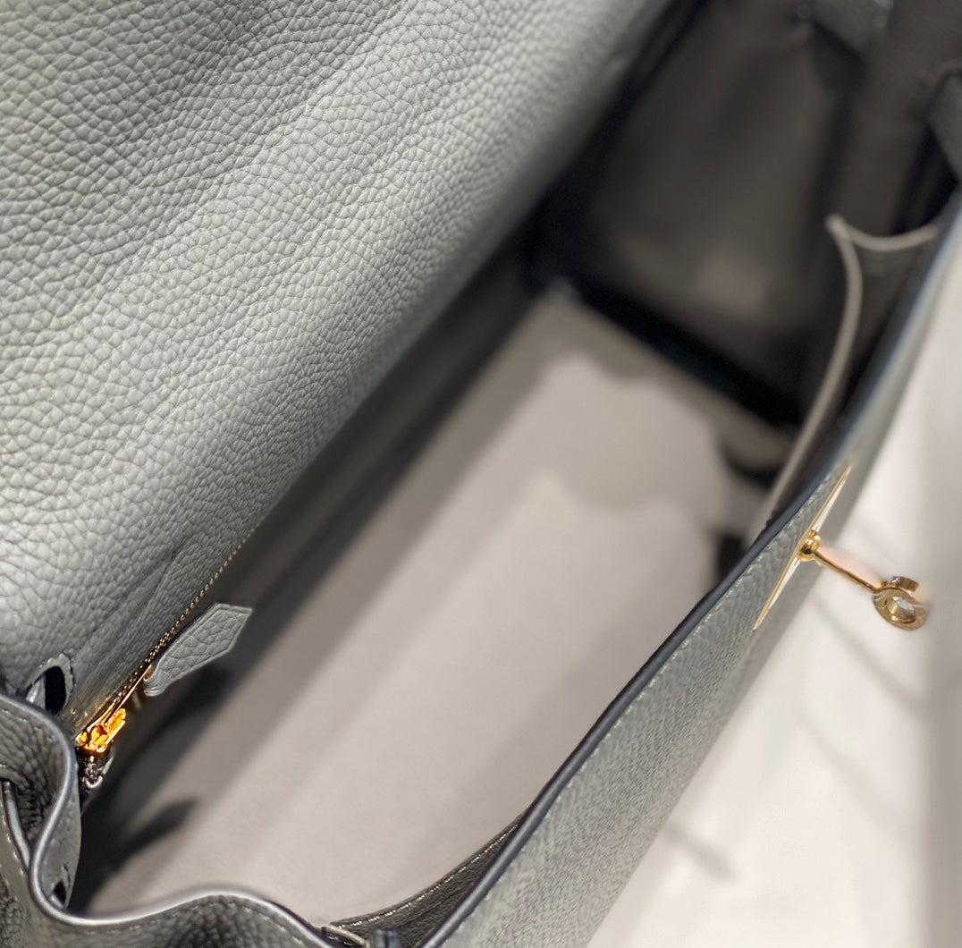 HM KELLY 25CM GRAY TOGO GOLD HARDWARE