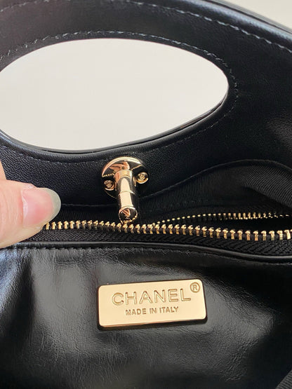 23a cc 31 mini shopping bag 23cm yellow black patent calfskin