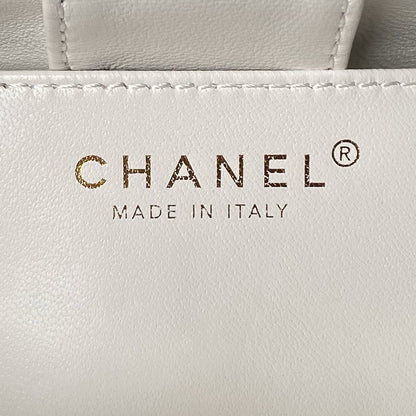 24p clutch with chain 19cm white lambskin