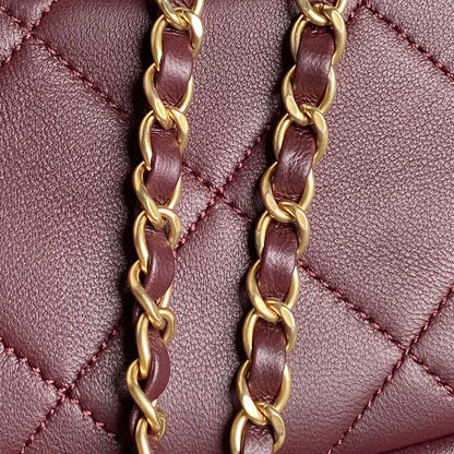 CC 24b Cluth 25cm Burgundy Lambskin