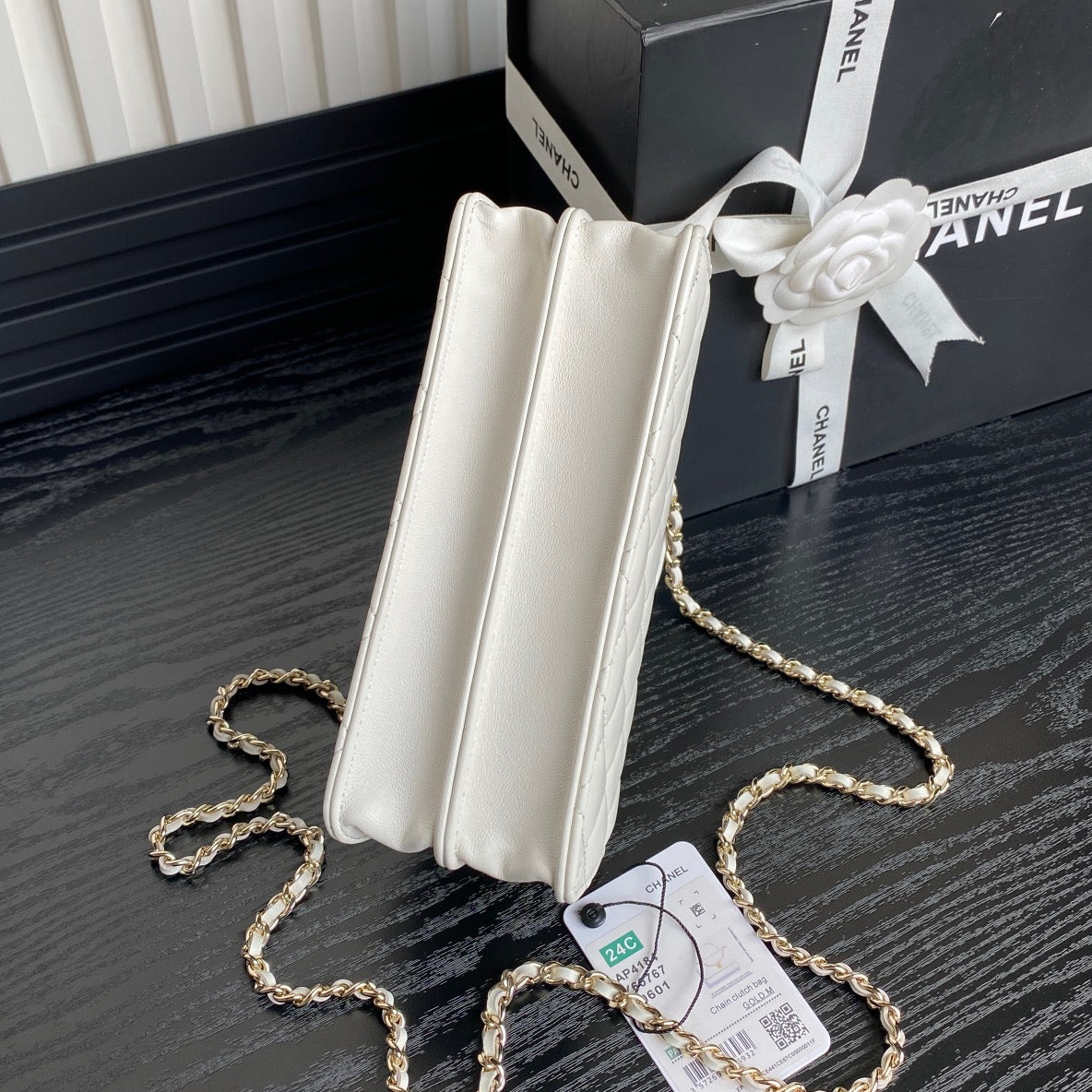 CC 24B Trendy Bag 18.5cm White Lambskin Gold Hardware