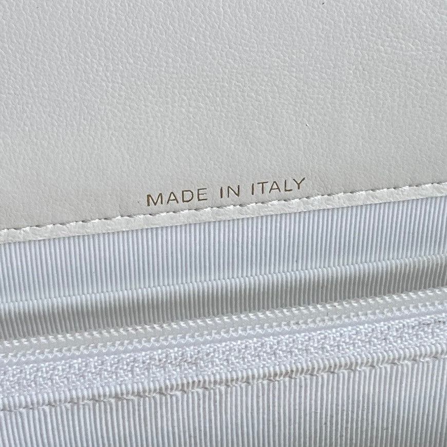 CC 24B Trendy Bag 18.5cm White Lambskin Gold Hardware