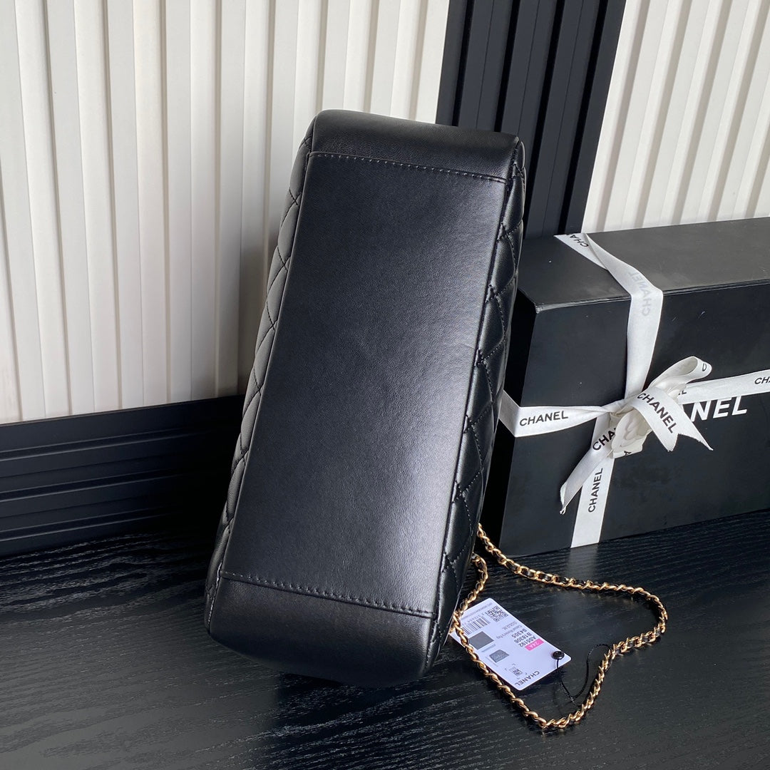 24K Shopping Bag 32cm Black Calfskin Gold Hardware