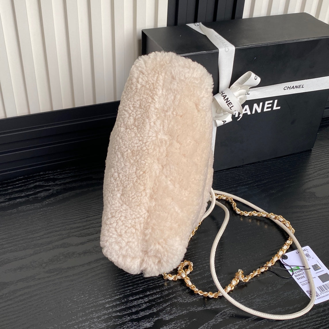 CC 24K Hobo 22 Bag 20cm Beige Wool Fur