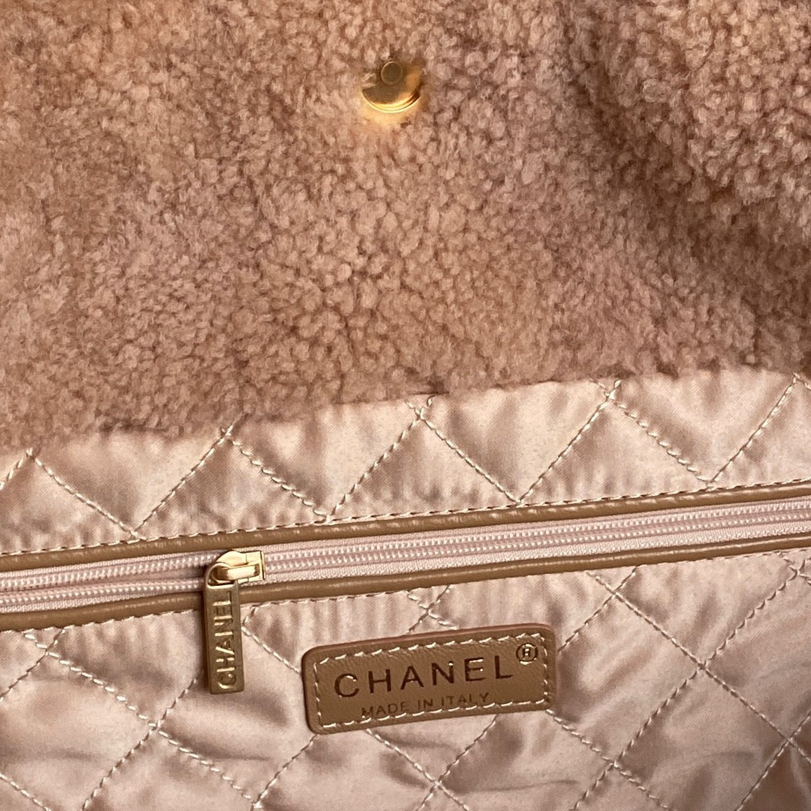 CC 24K Hobo 22 Bag 39cm Brown Wool Fur