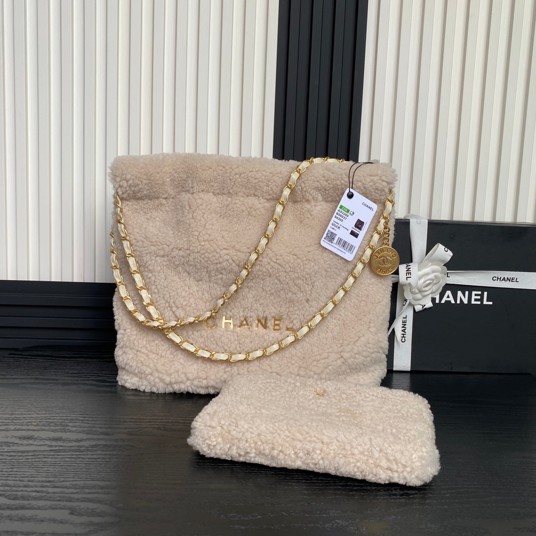 CC 24K Hobo 22 Bag 35cm Beige Wool Fur