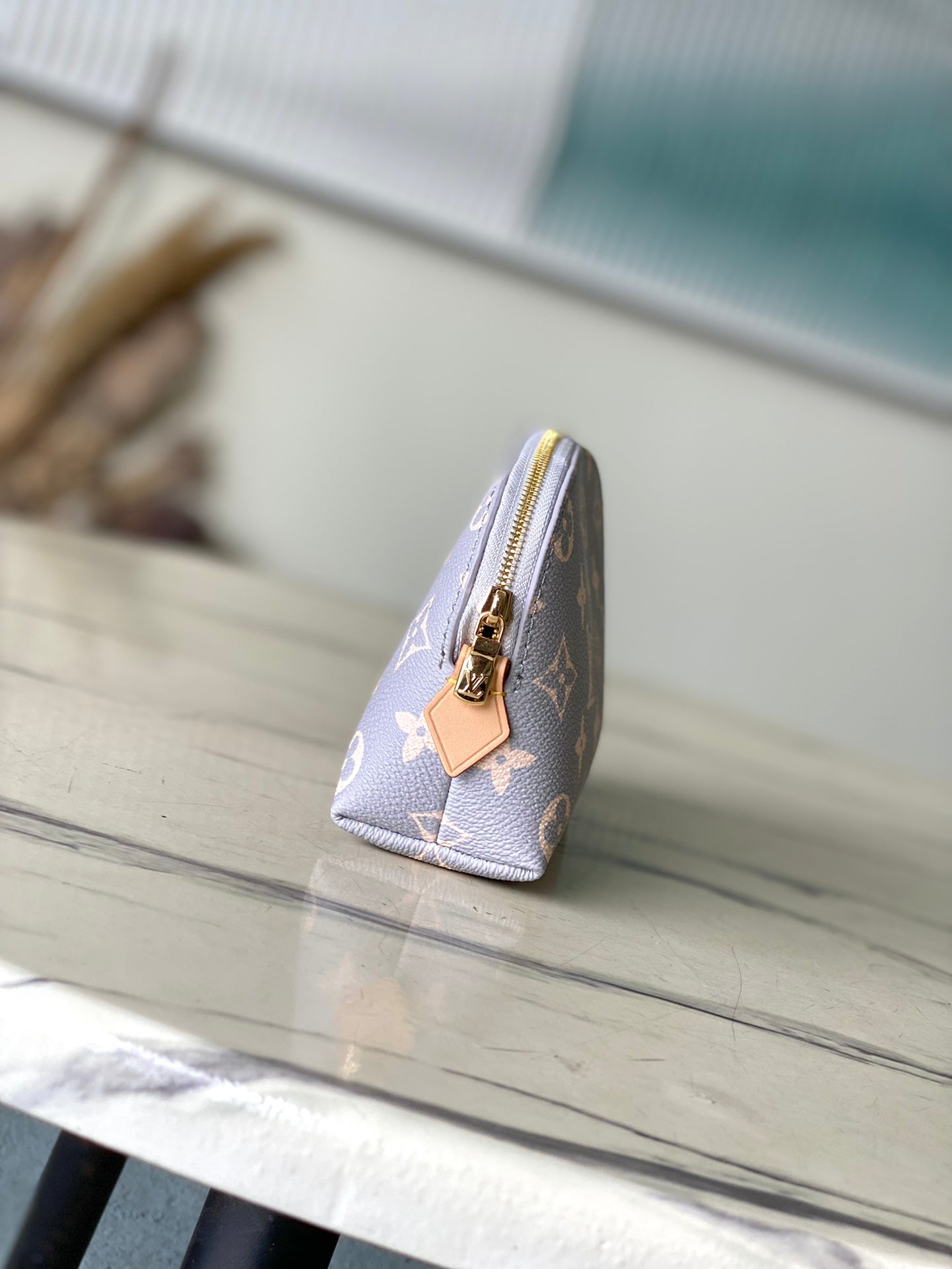 POCHETTE COSM¨¦TIQUE PM 19 IN GRAY CREAM MONOGRAM TRIANON CANVAS