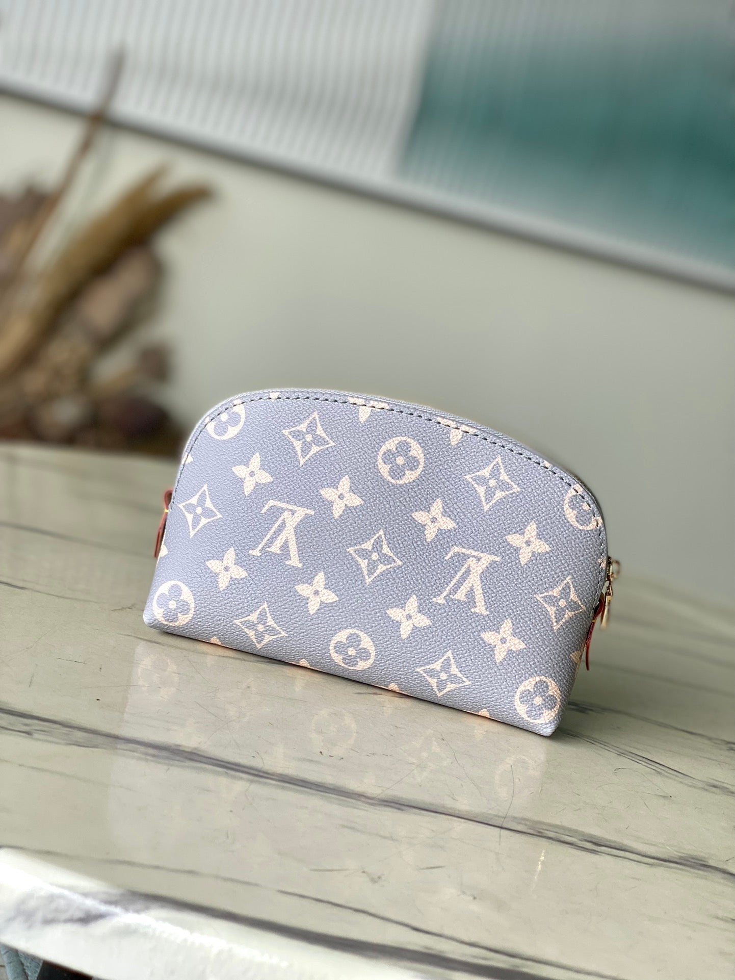 POCHETTE COSM¨¦TIQUE PM 19 IN GRAY CREAM MONOGRAM TRIANON CANVAS