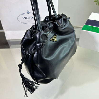 DRAWSTRING BUCKET BAG 25 IN BLACK SOFT LAMBSKIN