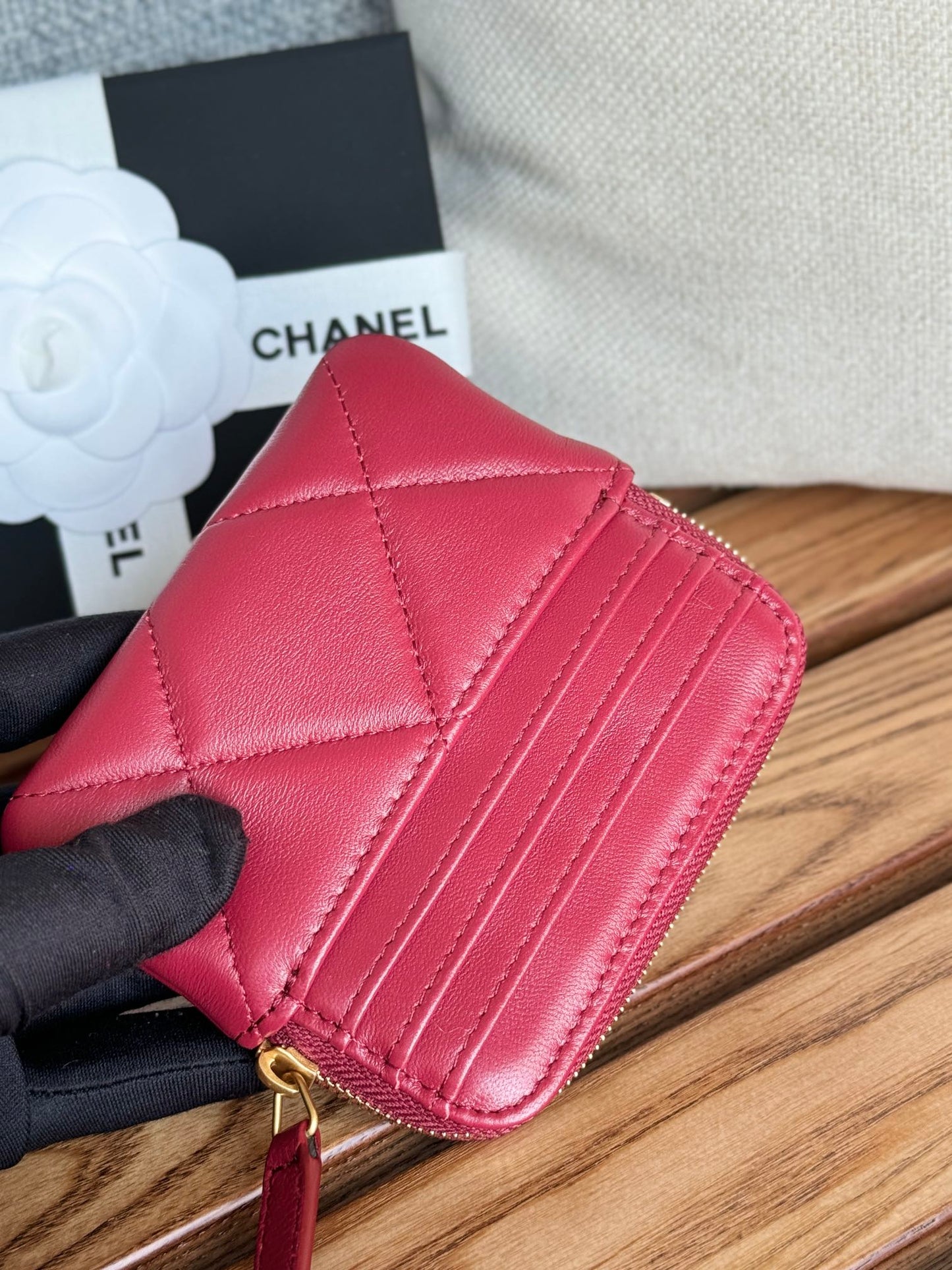 cc 19 zipped coin purse 11cm burgundy lambskin gold hardware