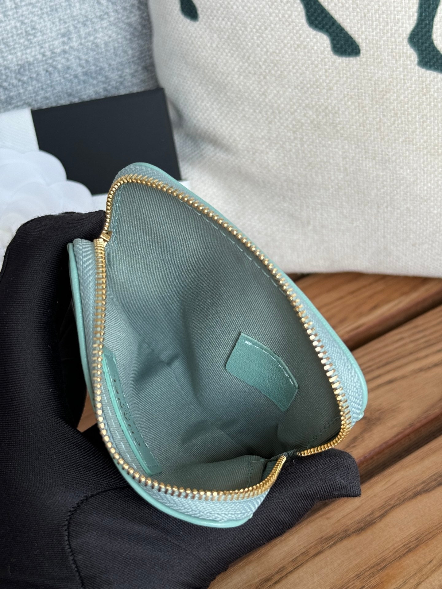 cc 19 zipped coin purse 11cm turquoise blue lambskin gold hardware