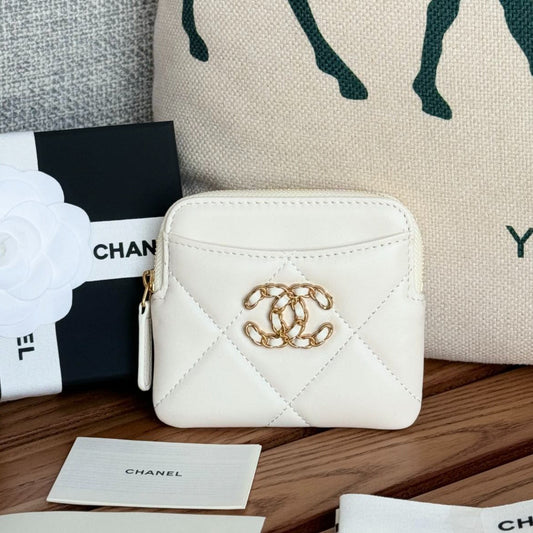 cc 19 zipped coin purse 11cm white lambskin gold hardware