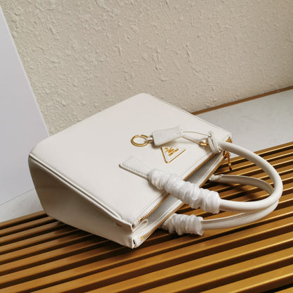 PRA GALLERIA 28 BAG IN WHITE SAFFIANO LEATHER