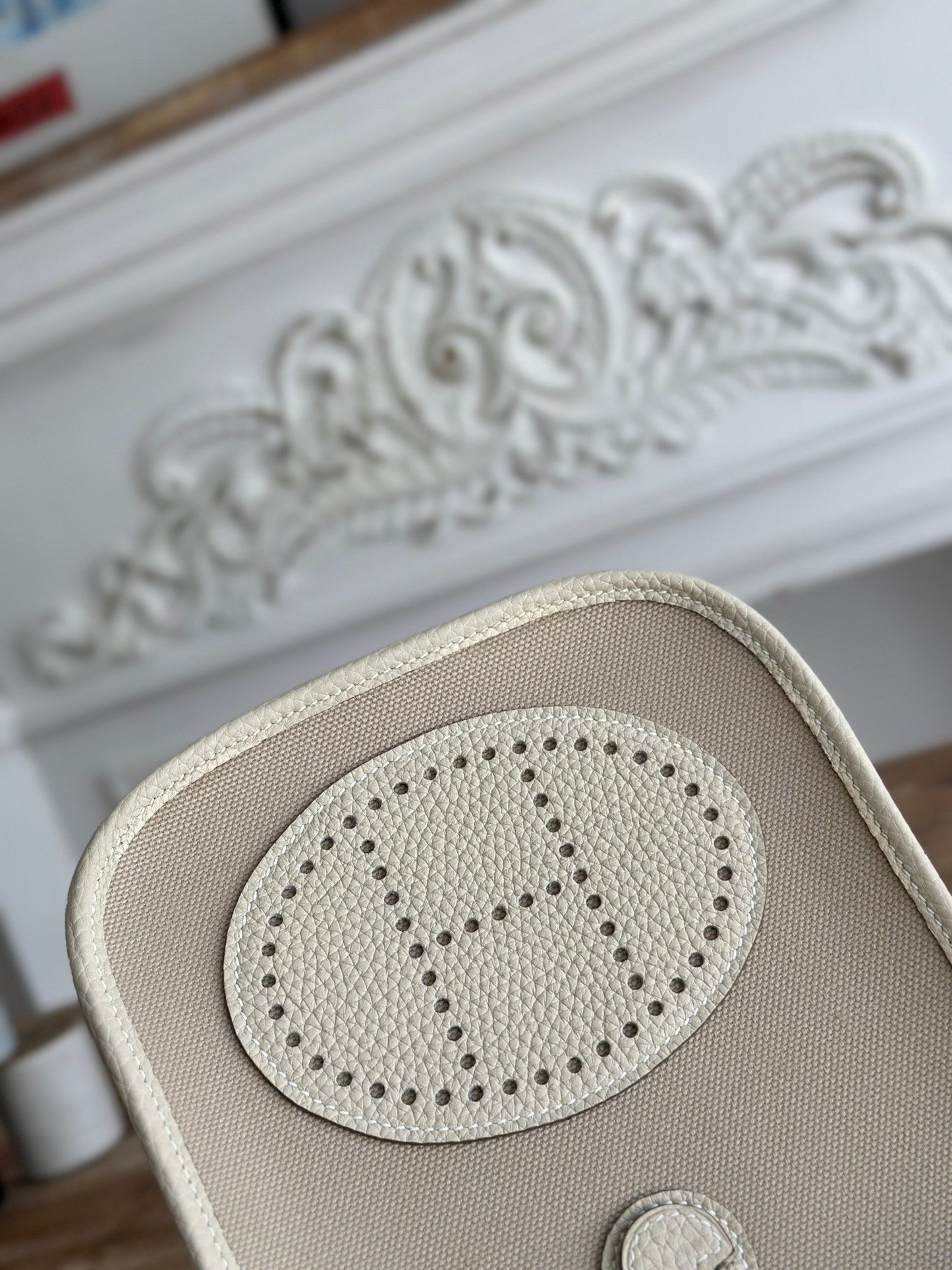 MINI NEO 17 EVELYNE BAG IN OYSTER TAN CANVAS AND WHITE CALFSKIN