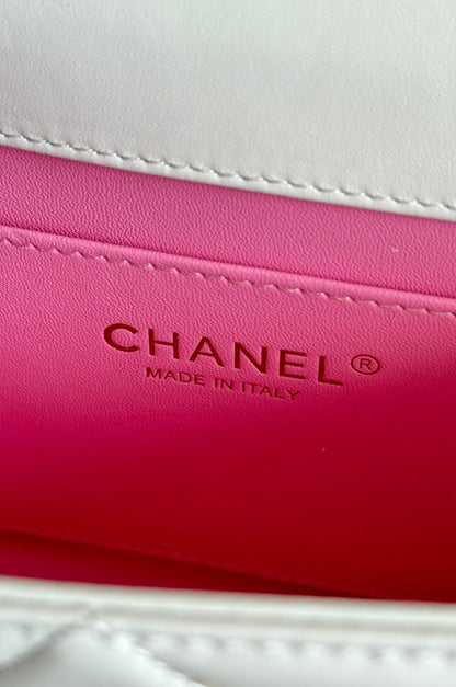 Mini Flap 19cm White Lambskin Gold Hardware