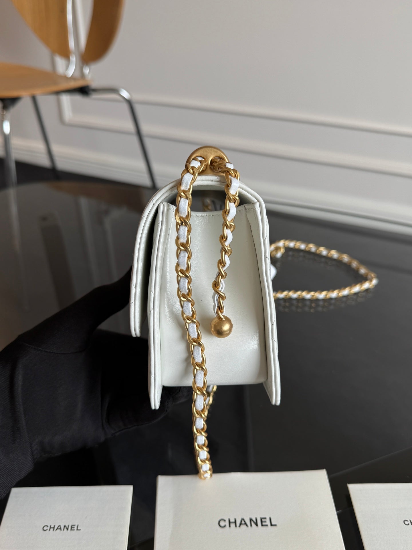 Mini Flap 19cm White Lambskin Gold Hardware