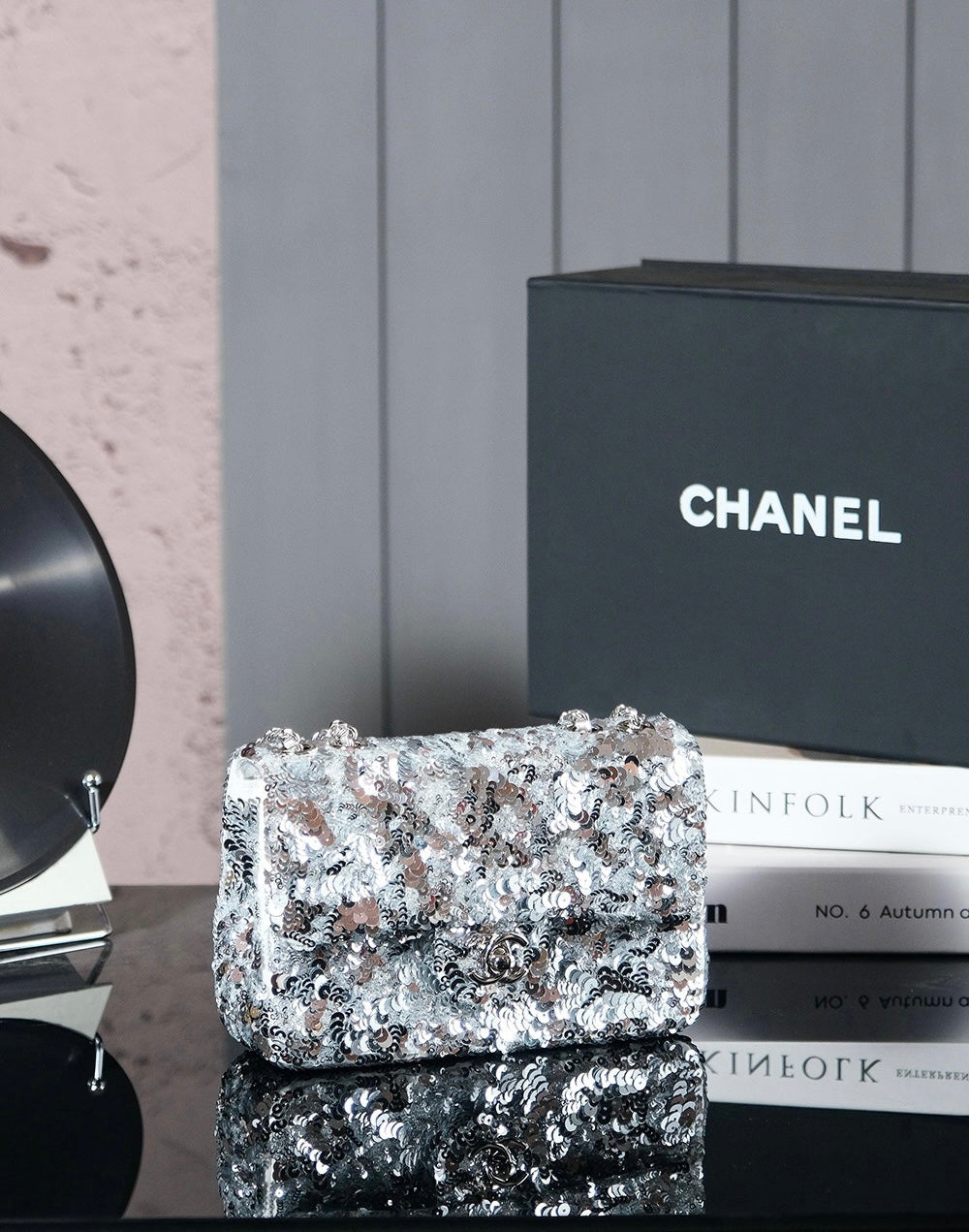 25C Flap Bag 21cm Dense Silver Sequin White Calfskin