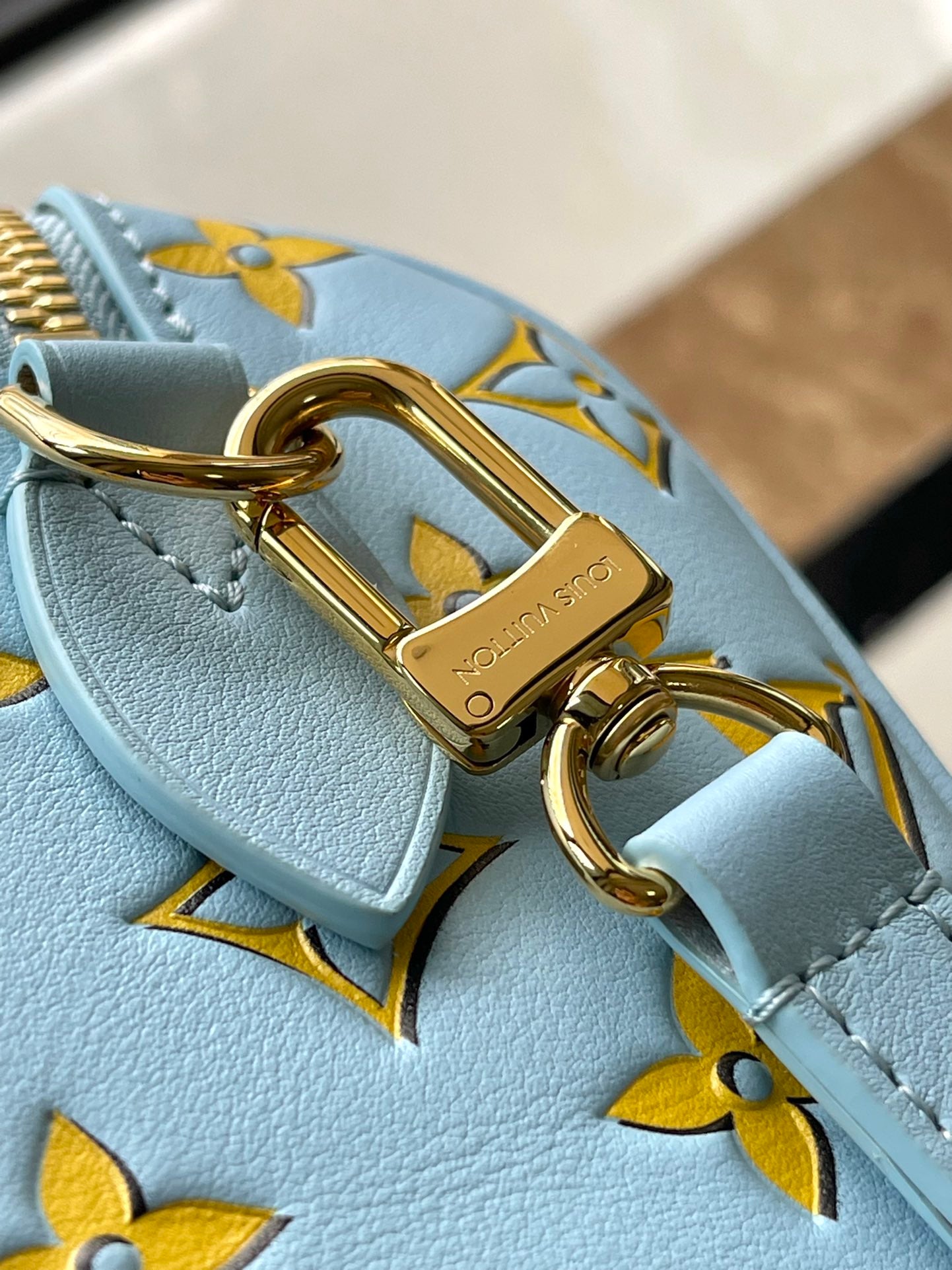 SPEEDY BANDOULI¨¨RE 20 IN SKY YELLOW MONOGRAM CALFSKIN GOLD BUCKLE